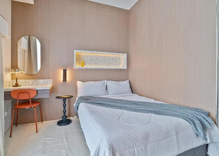 Apartment Bluedoor Spring White Near It Park Cebu