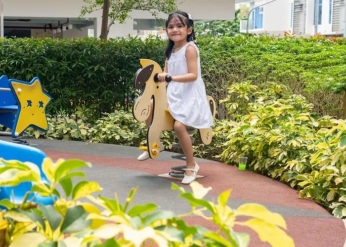 Bluedoor Spring White Near It Park * Cebu